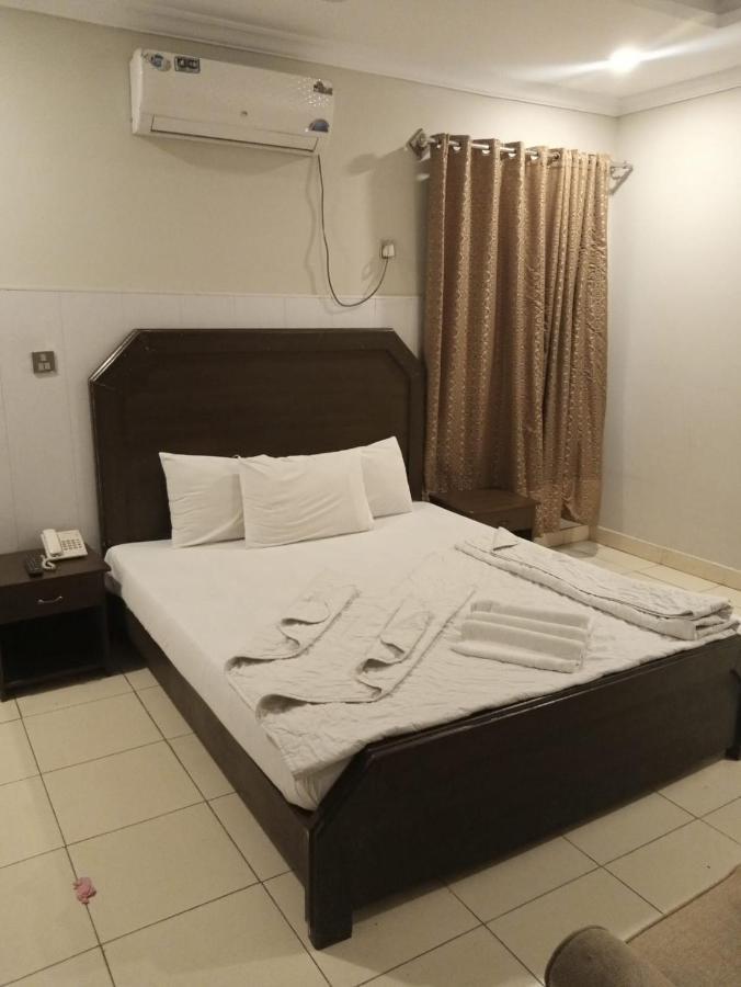 Hotel Eden Rock Ραβαλπίντι Εξωτερικό φωτογραφία